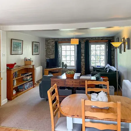 Cauldron Falls West Burton