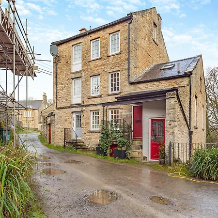 Cauldron Falls * West Burton