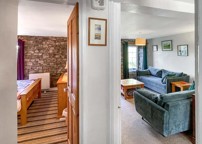 Cauldron Falls West Burton